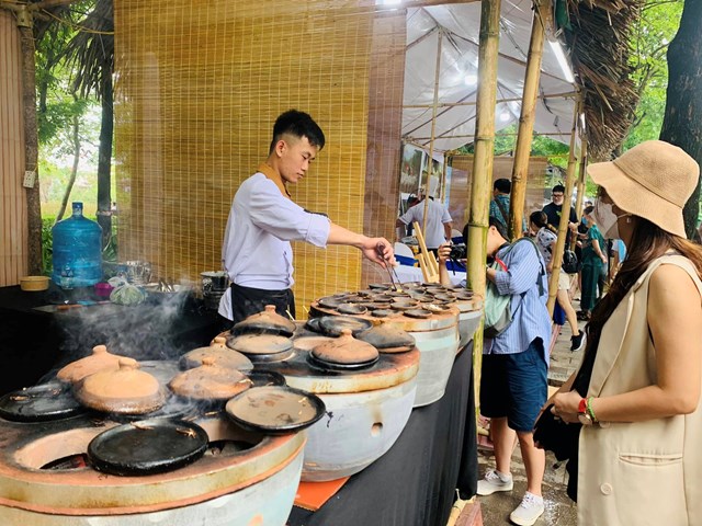 Ninh Thuận mang ẩm thực v&agrave; c&aacute;c đặc sản địa phương ra Thủ đ&ocirc; mời du kh&aacute;ch trải nghiệm.