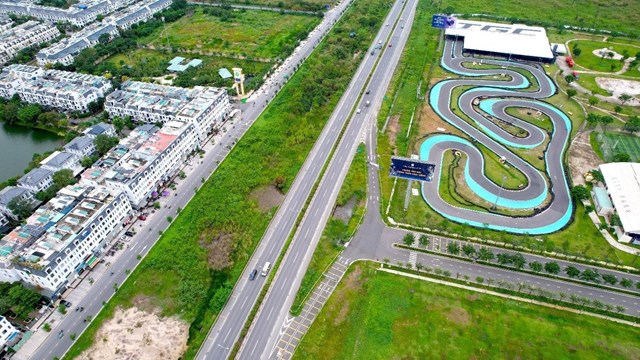 Khi tuyến đường Liên Phường thông xe, người dân có thêm tuyến đường vào thành phố từ cao tốc TP.HCM - Long Thành - Dầu Giây - Ảnh: Hiếu Giang Khi tuyến đường Liên Phường thông xe, người dân có thêm tuyến đường vào thành phố từ cao tốc TP.HCM - Long Thành - Dầu Giây - Ảnh: Hiếu Giang