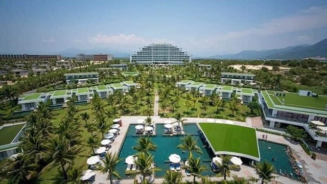 Cam Ranh Riviera Beach Resort &amp; Spa - địa điểm l&yacute; tưởng cho tuần trăng mật l&atilde;ng mạn.