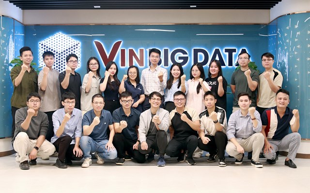 Đội ngũ VinBigdata kh&ocirc;ng ngừng tối ưu c&ocirc;ng nghệ để mang đến c&aacute;c sản phẩm &ldquo;thuần Việt&rdquo; với t&iacute;nh bảo mật dữ liệu cao.